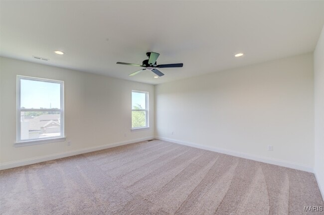 Building Photo - 2025 Maryland Oaks Cir