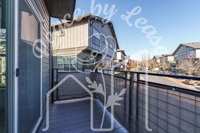 Building Photo - 8838 NE Brentford Way