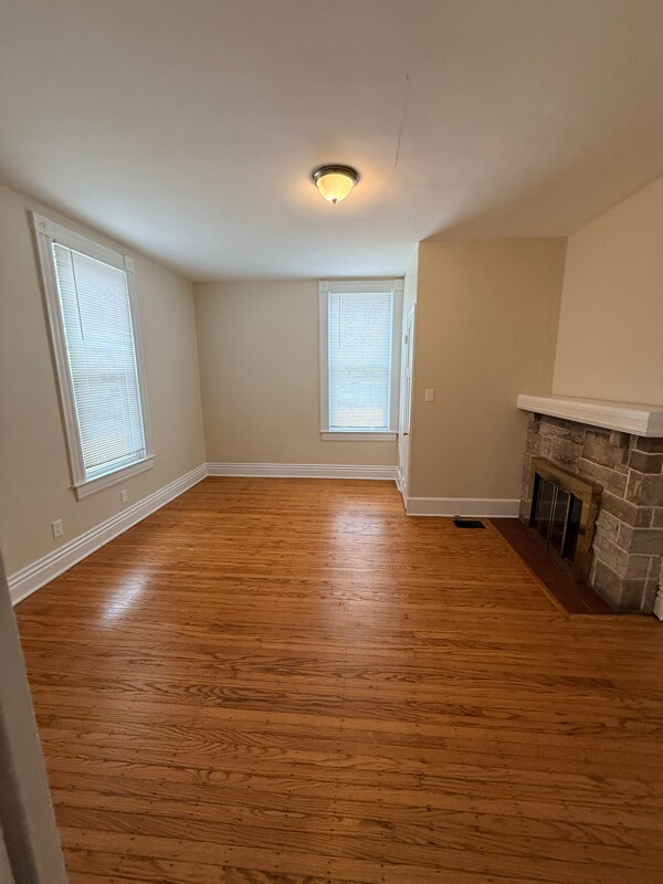 Building Photo - 215 Norbourne Blvd