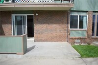 Building Photo - 2 Bed Lakewood Condo for Rent Across the S...