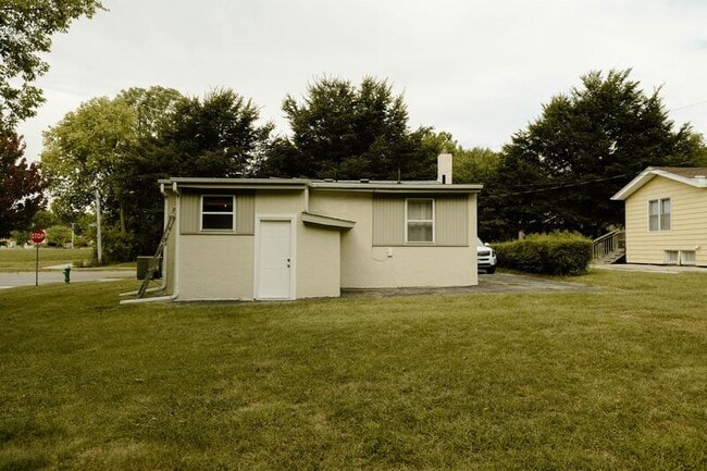 Building Photo - 206 State Ave