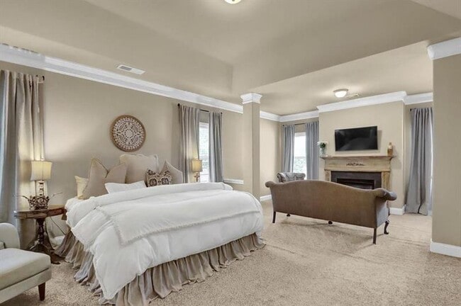 Building Photo - 4960 Wilshire Crossing