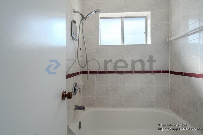 Building Photo - 10431 Odessa Dr