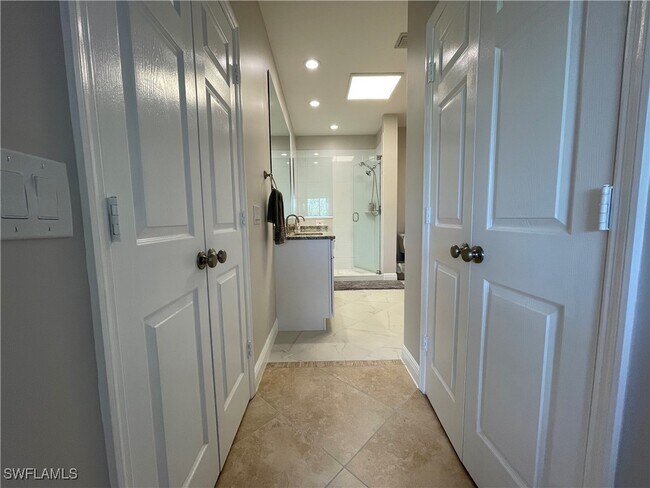 Building Photo - 1325 Sweetwater Cove