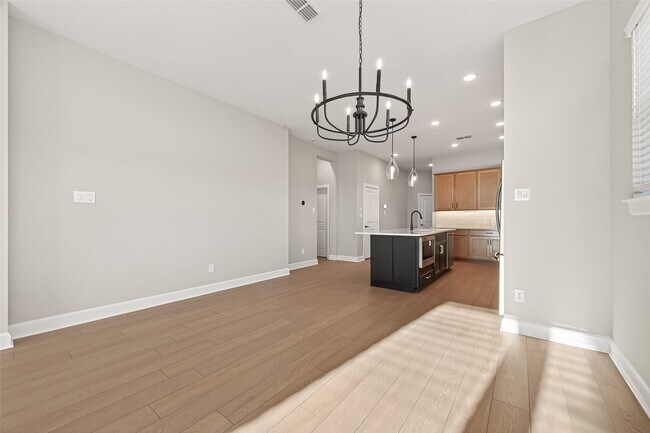 Building Photo - 11219 Peacock Flower St