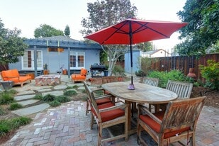 Building Photo - 803 Schumacher Dr