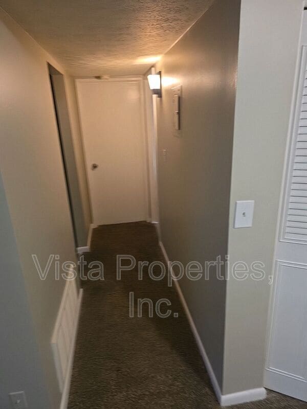 Building Photo - 1603 Gagel Ave