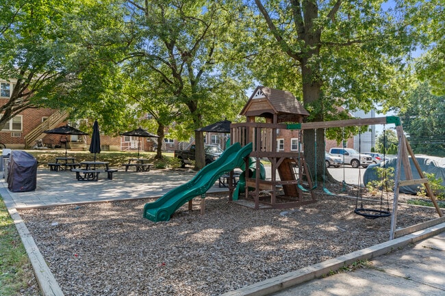 Building Photo - 86 Blachley Rd