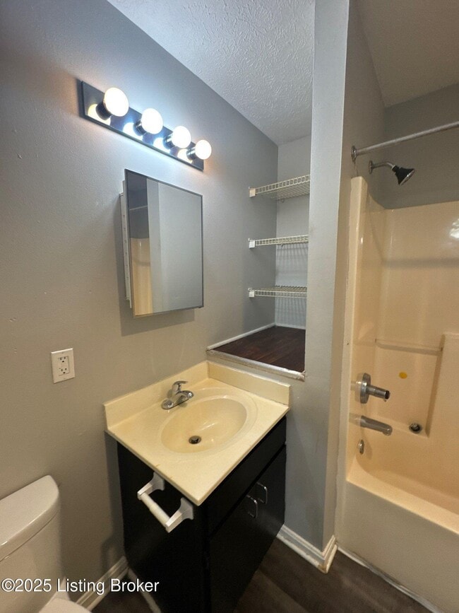 Building Photo - 4103 Blue Lick Ct