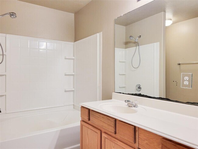 Building Photo - 2731 Trinity Glen Ln