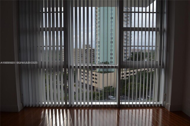 Building Photo - 2451 Brickell Ave