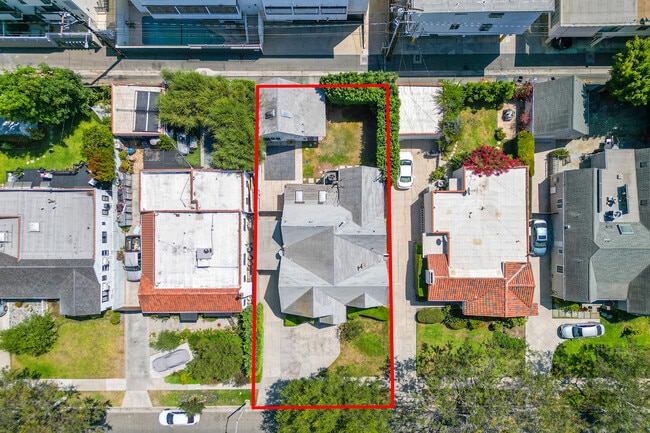 Building Photo - 332 Crescent Dr