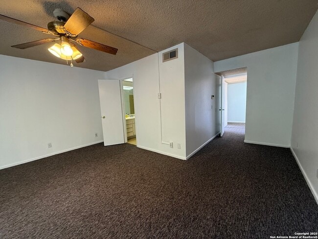 Building Photo - 11842 Sandman Dr
