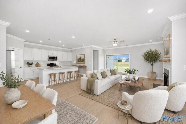 Building Photo - 302 Allene Wy