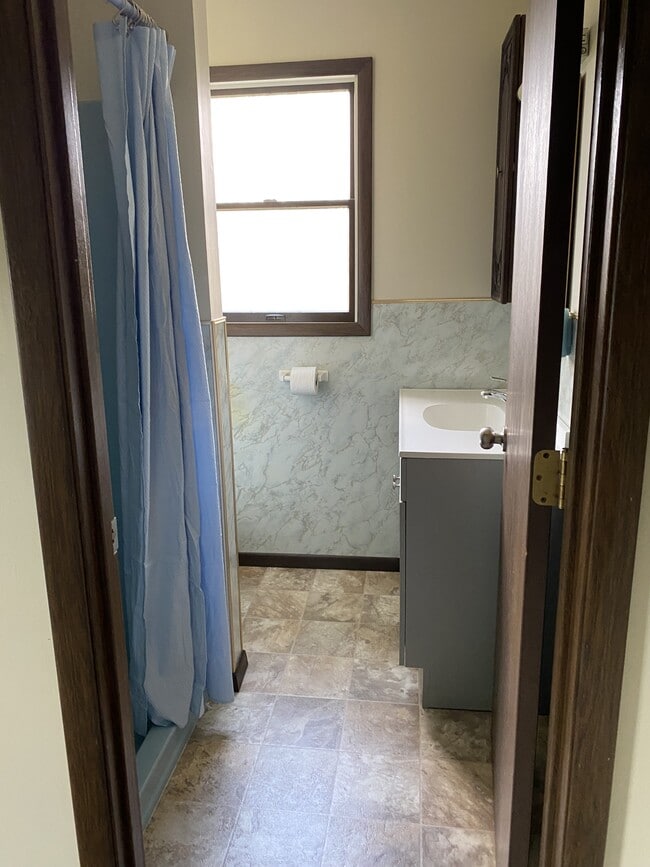 Building Photo - 12460 Collins-Arbogast Rd