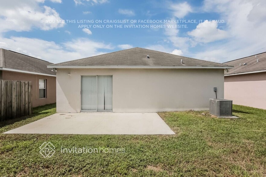 Building Photo - 1045 Brenton Leaf Dr