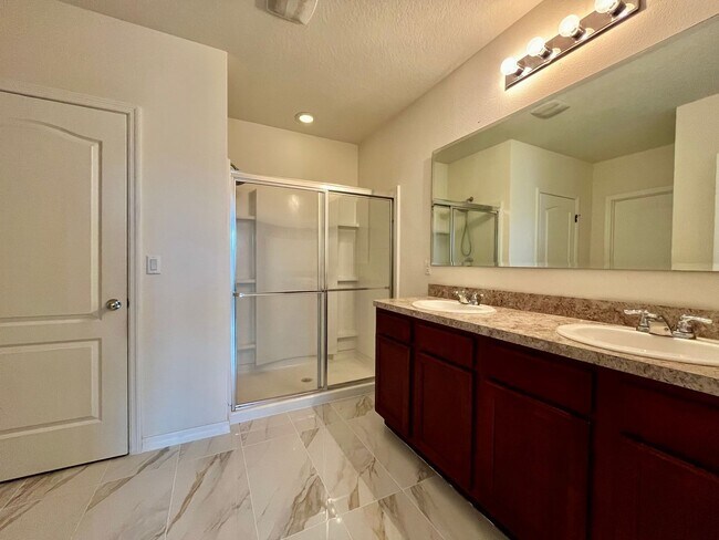 Building Photo - 3227 Bayou Bay Dr