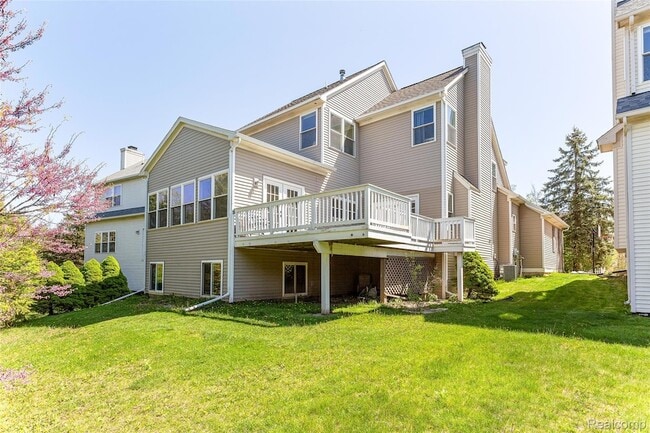 Building Photo - 1484 Chapleau Dr