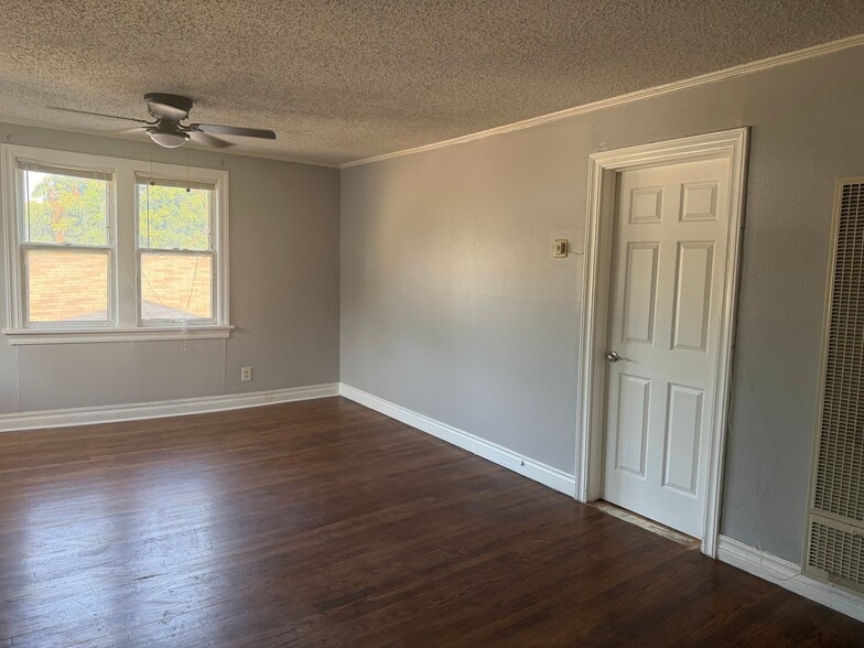 Building Photo - 1117 NW 38th St