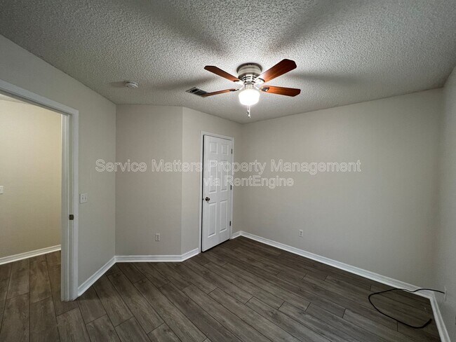 Building Photo - 6069 Breckenridge Dr