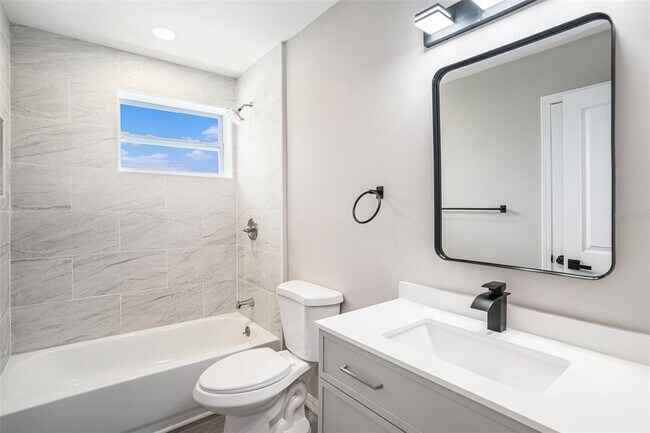 Building Photo - 3412 Springfield Dr