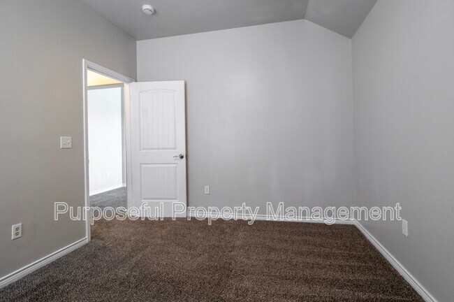 Building Photo - 9113 NW 86th Ct