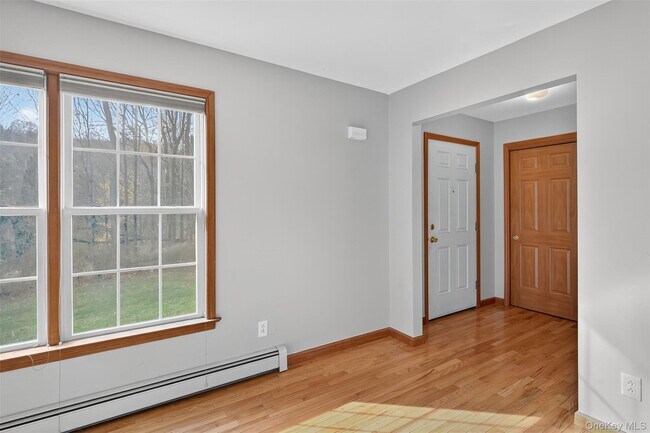 Building Photo - 98 Black Creek Rd