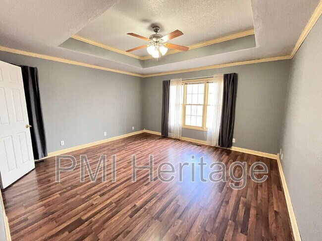 Building Photo - 95 Bassingham Dr