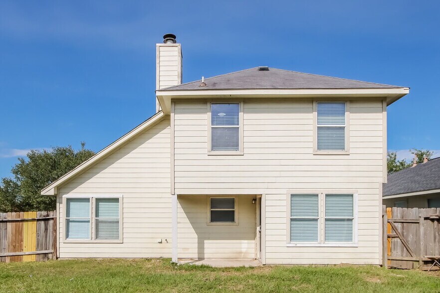 Building Photo - 1402 Baychester Ln