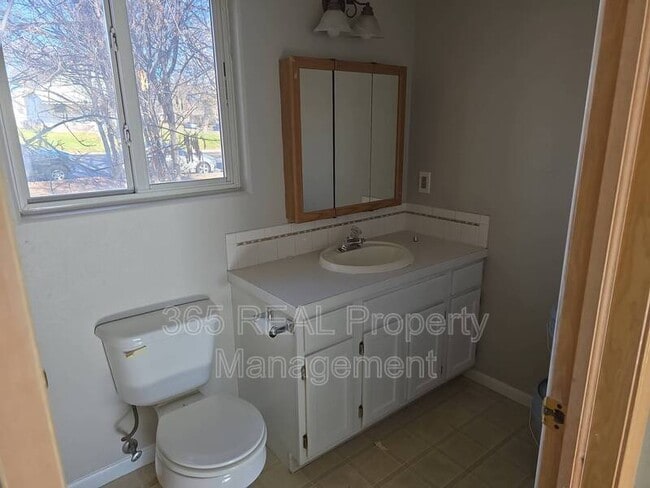 Building Photo - 1006 23rd St