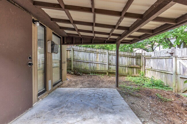 Building Photo - 1838 Quail Park Cir