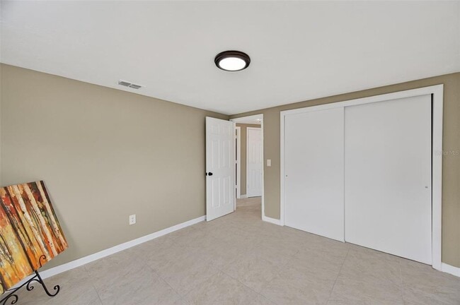 Building Photo - 3742 Elmwood Dr