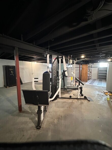 Building Photo - 103 Spring St