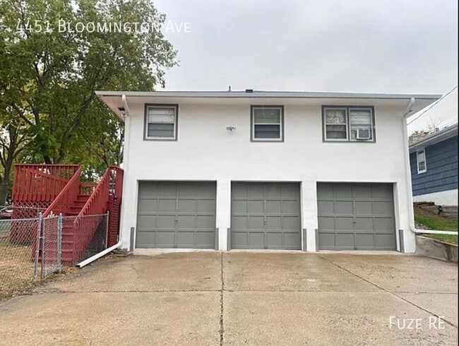 Building Photo - 4451 Bloomington Ave