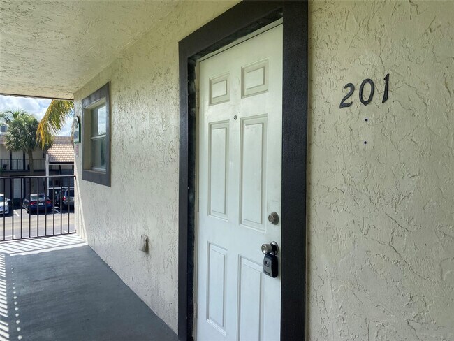 Building Photo - 6800 Nova Dr