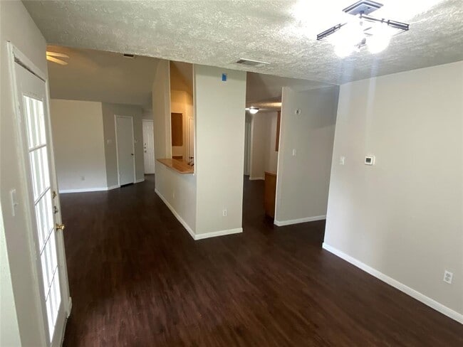 Building Photo - 1608 Pigeon Forge Rd