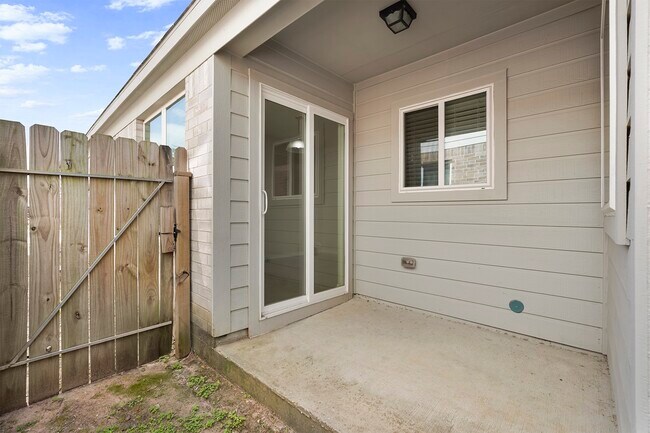 Building Photo - 29417 Forest Floor Ln