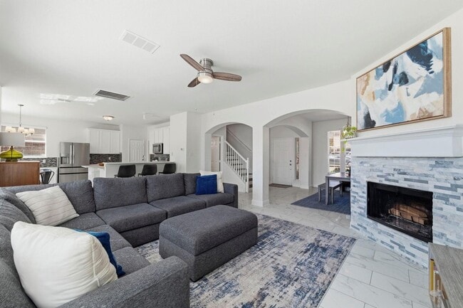 Building Photo - 4943 Sunset Ridge Dr