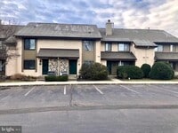 Building Photo - 48 Hampshire Dr