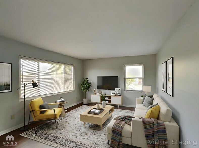 Building Photo - 617 5th Way