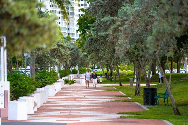 Building Photo - 5636 Cantucci St