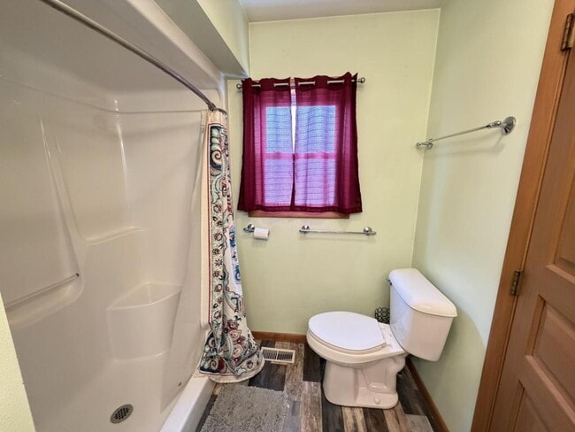 Building Photo - 201 S 1st St