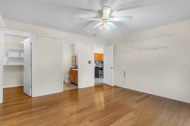 Building Photo - 1742 Dogwood Dr