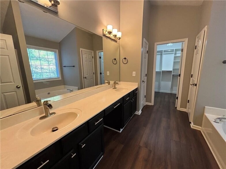 Building Photo - 235 Cadence Ct