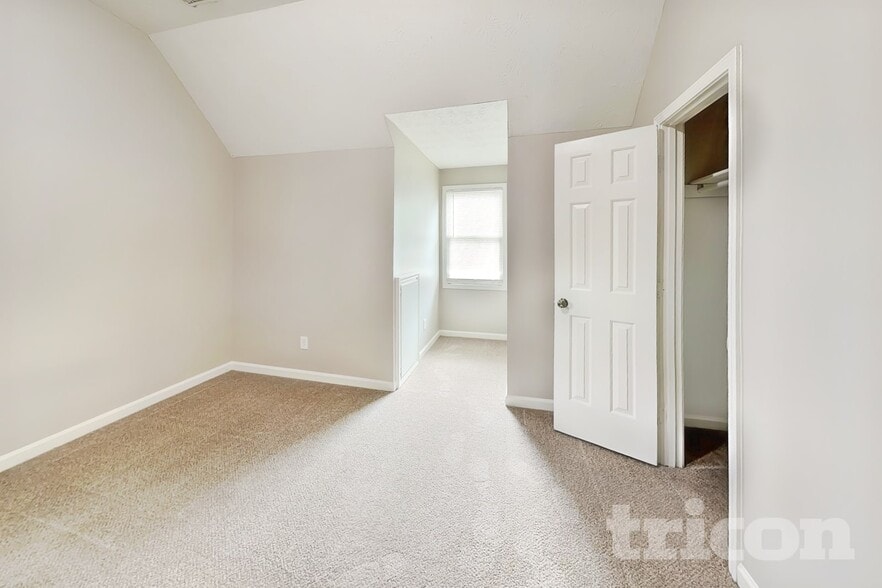 Building Photo - 9159 Tara Dr SW