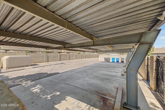 Building Photo - 3734 E Montecito Ave