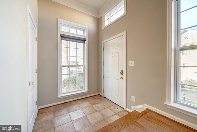 Building Photo - 42029 Bushclover Terrace