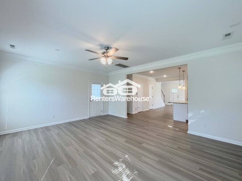 Building Photo - 553 McFarland Rd