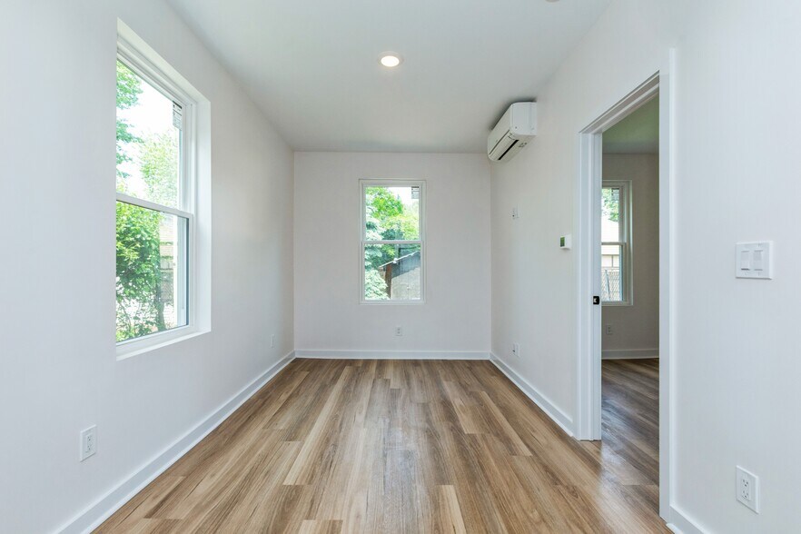 Building Photo - 164 Glenwood Ave