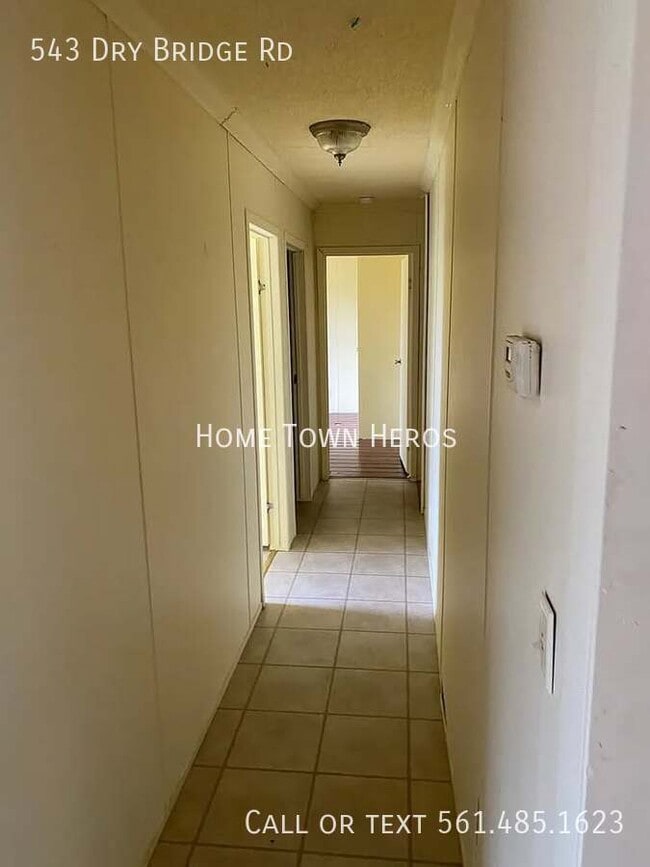 Building Photo - 543 Dry Bridge Rd